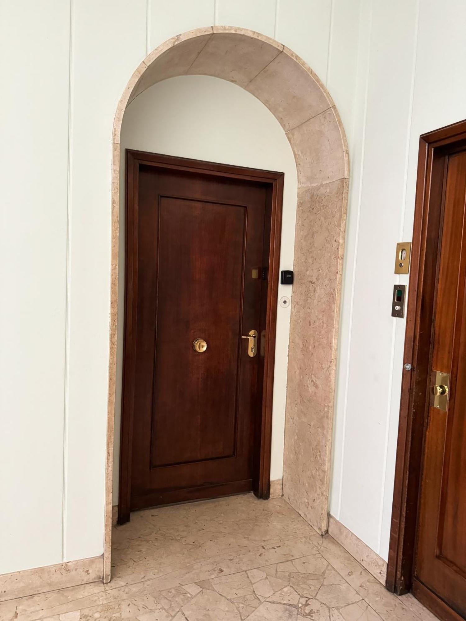 Gohost - City Hideaway A Few Minutes From Milano Centrale Milão Exterior foto